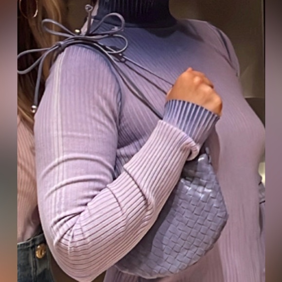 Bottega Veneta Purple Wooven Bag - Picture 4 of 4